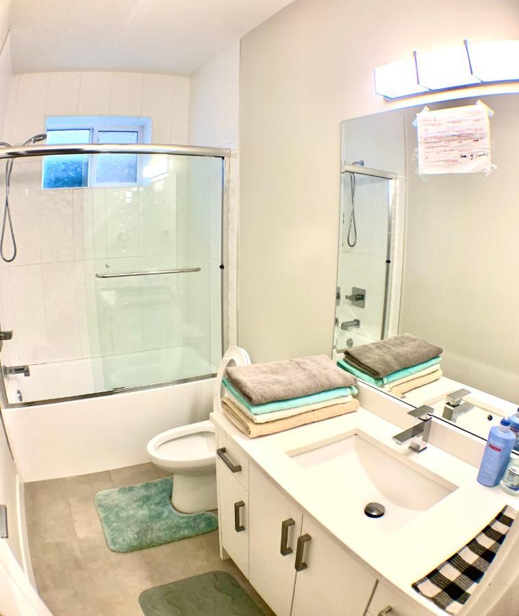 Apartament Deluxe House Surrey Zewnętrze zdjęcie